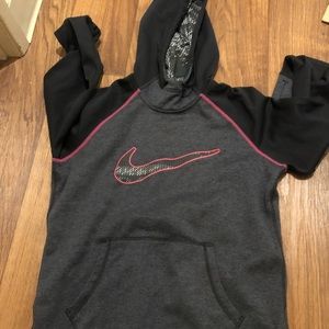 Nike therma fit sweatshirt